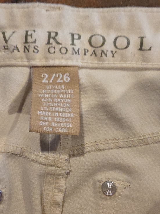 Liverpool Slim Straight Pants in Light Cream Textured Knit - Picture 4 of 11